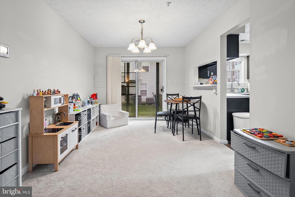 Chandelier, Dining room, Interior