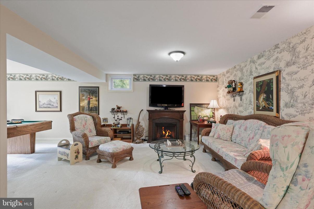 Fireplace, Interior, Living room