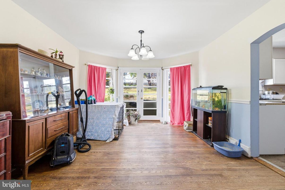Chandelier, Interior, Wood Texture Flooring
