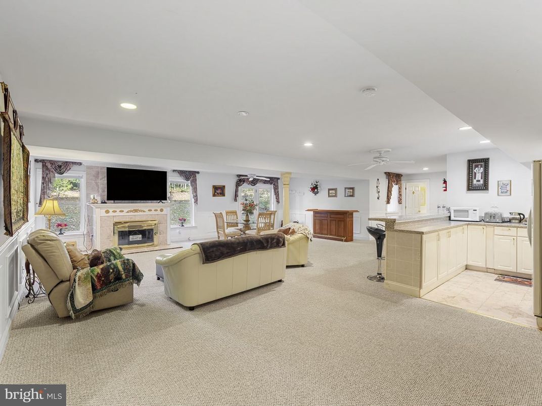 Dining room, Fireplace, Interior, Kitchen, Living room, Recessed Lighting