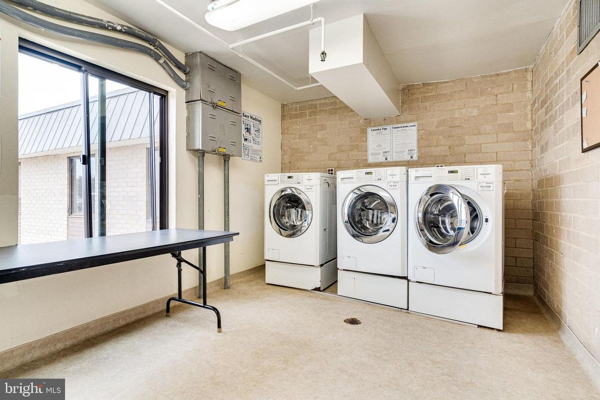 Interior, Stone Walls, Washer