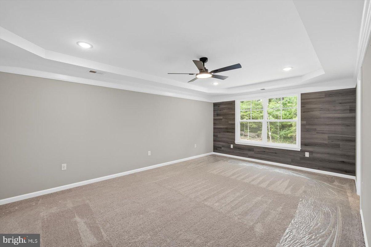 Empty room, Interior, Recessed Lighting