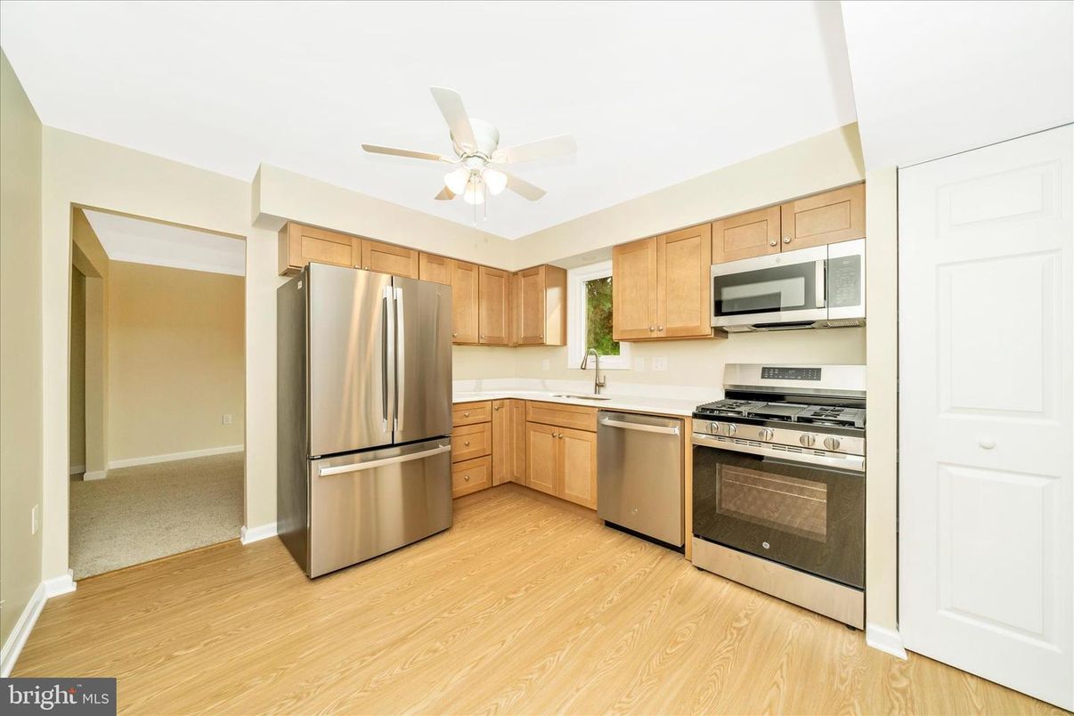 Interior, Kitchen, Stainless Steel Appliances, Wood Texture Flooring