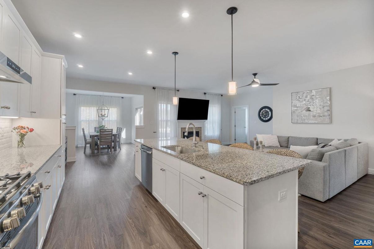 Dining room, Interior, Kitchen, Living room, Pendant Lights, Recessed Lighting, Wood Texture Flooring