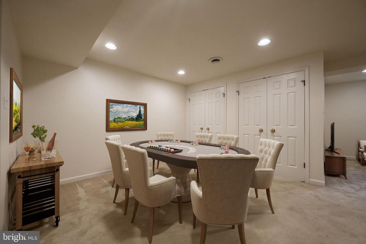 Dining room, Game Room, Interior, Recessed Lighting