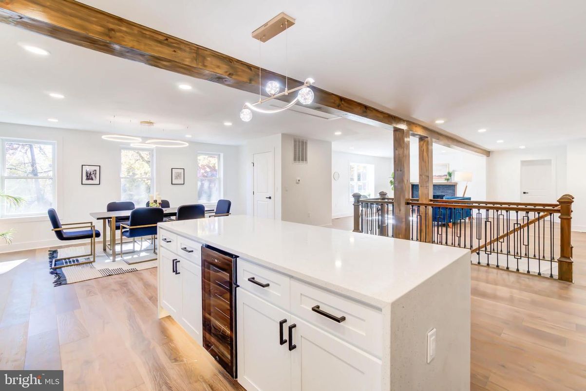 Dining room, Interior, Kitchen, Pendant Lights, Recessed Lighting, Wooden Beams, Wood Texture Flooring