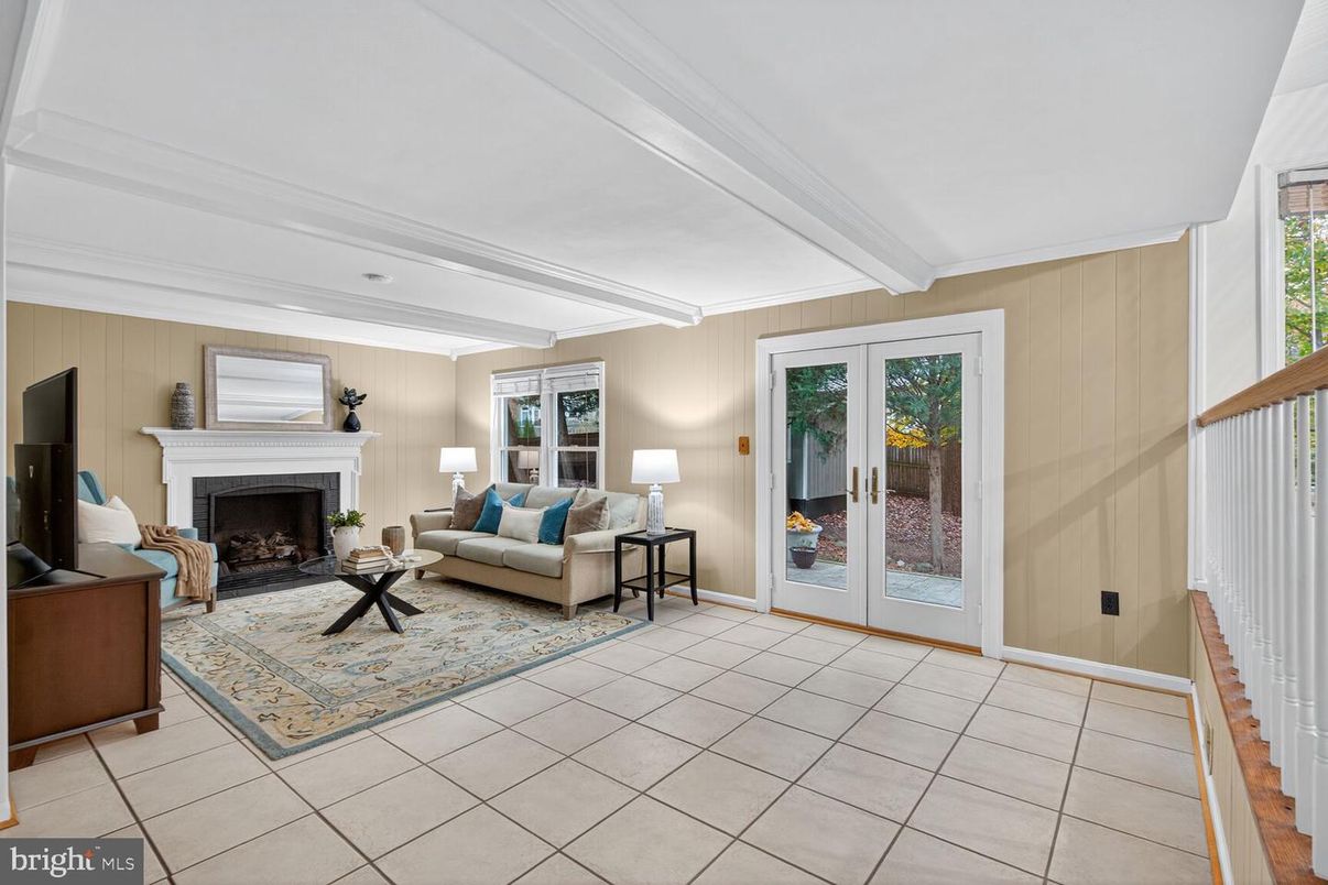 Fireplace, Interior, Living room