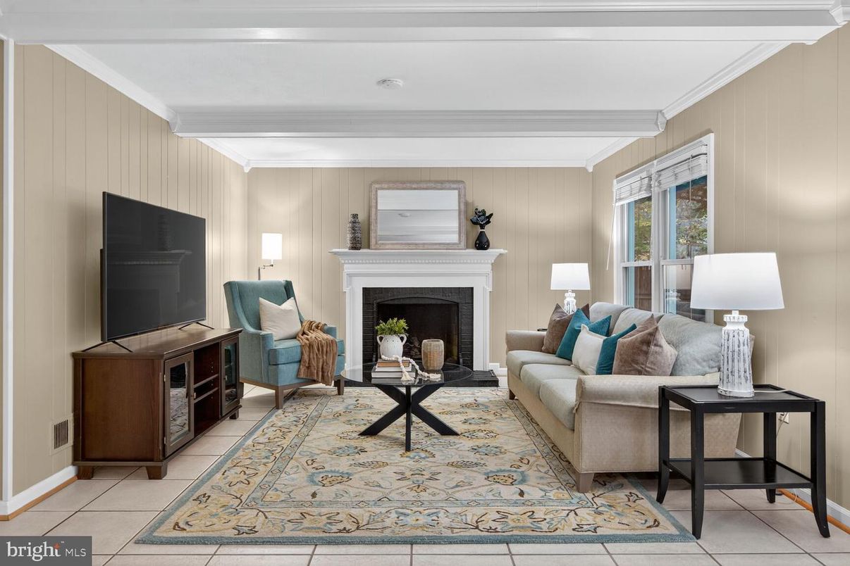 Fireplace, Interior, Living room