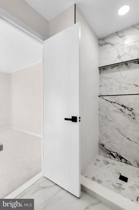Bathroom, Interior, Marble, Marble Walls, Recessed Lighting