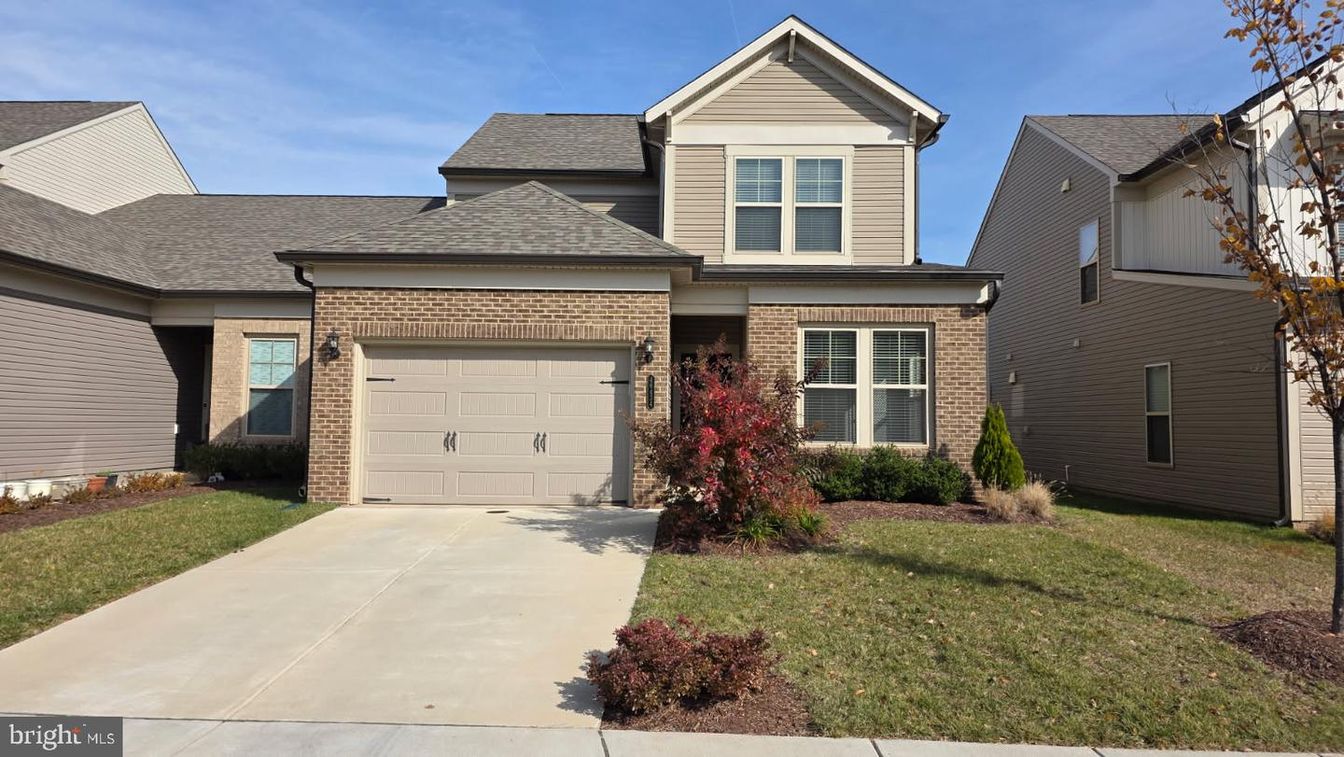 Attached, Exterior, Facade, Brick Facade, Brick Traditional