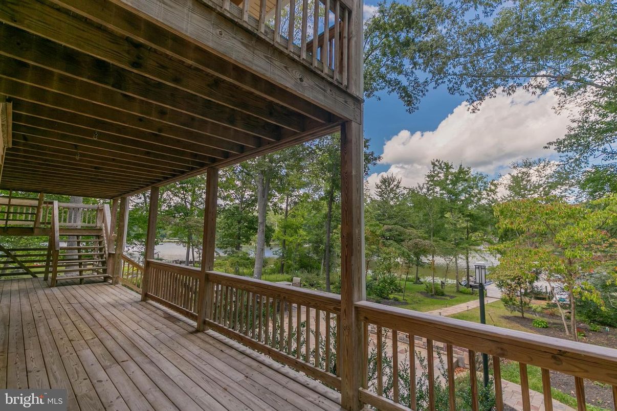 Exterior, Wood Texture Flooring