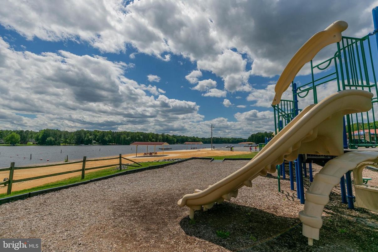 Backyard, Exterior, Playground, Water