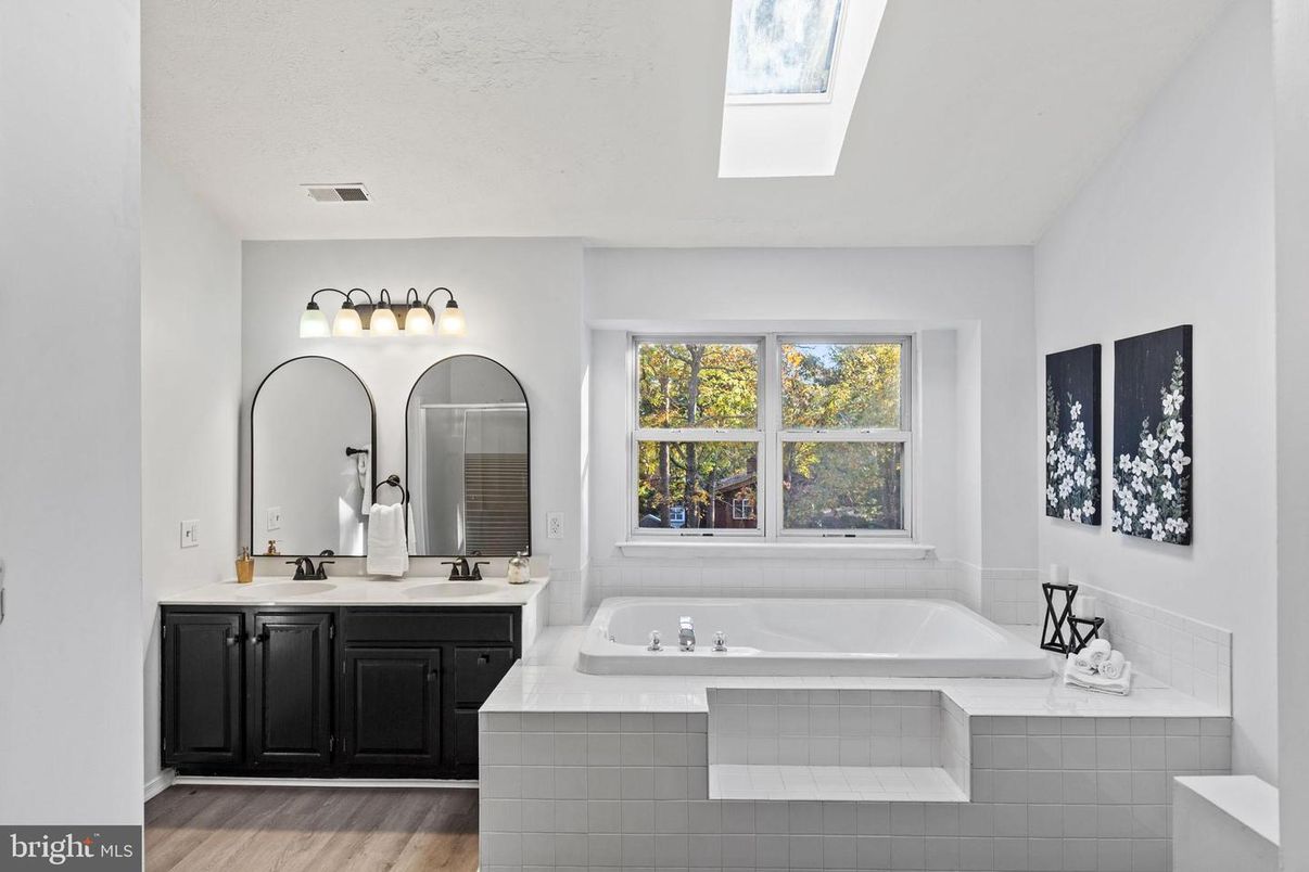 Bathroom, Interior, Wood Texture Flooring