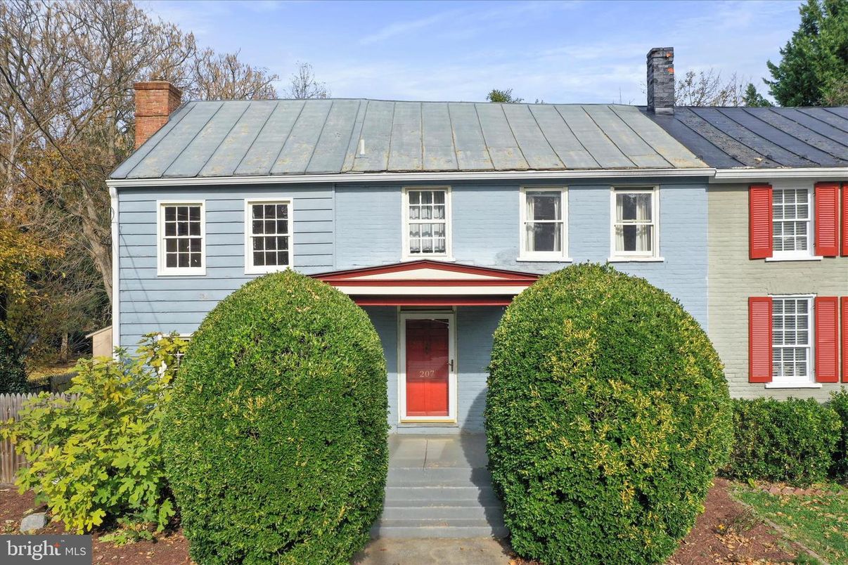 Exterior, Facade, Cape Cod