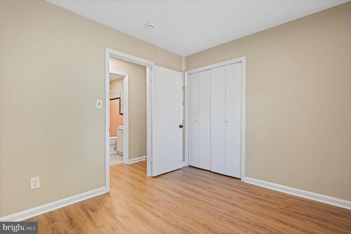 Bathroom, Empty room, Interior, Wood Texture Flooring