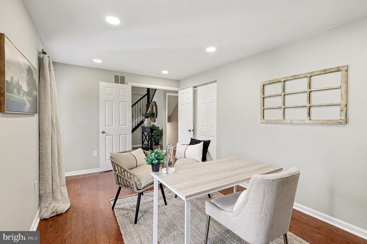 Dining room, Interior, Recessed Lighting, Wood Texture Flooring