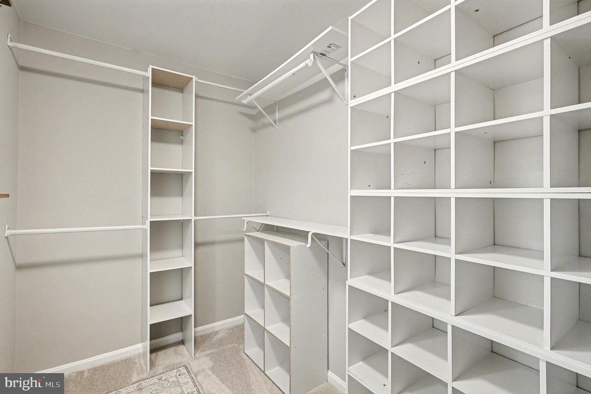 Interior, Walk-in Closets