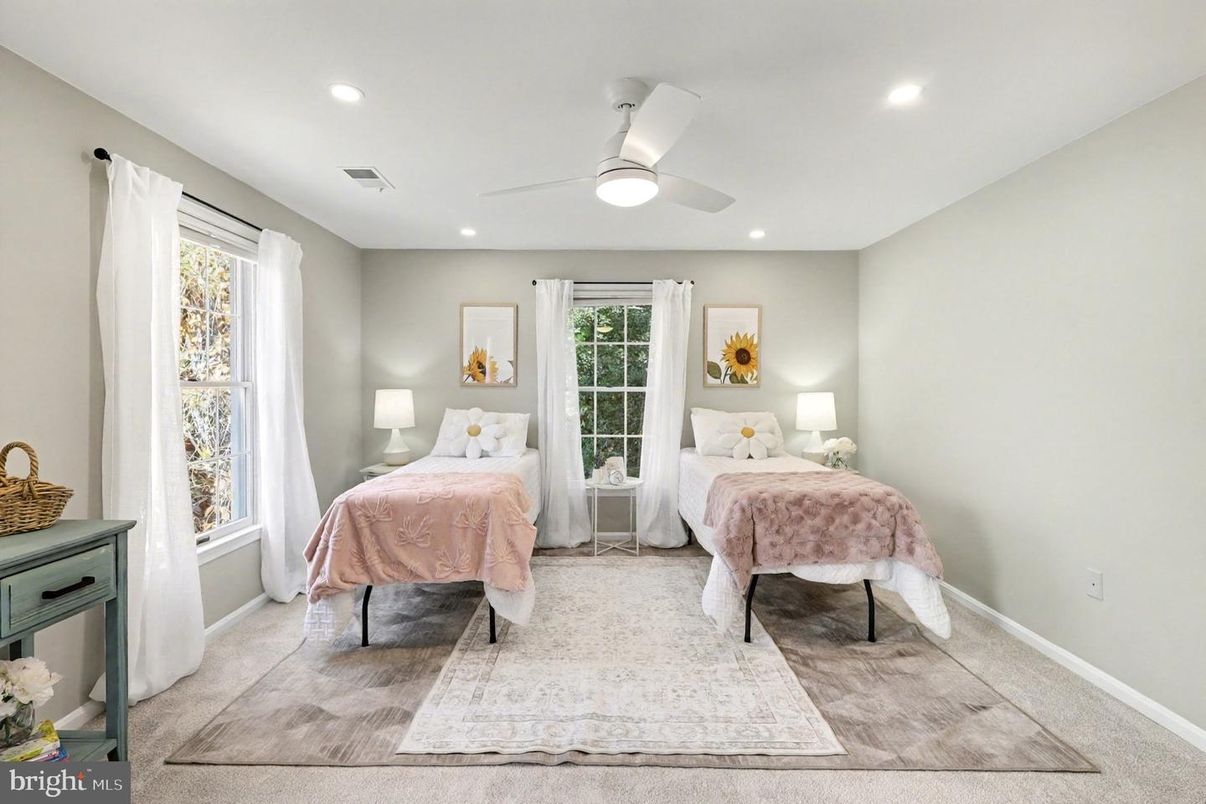 Bedroom, Interior, Recessed Lighting