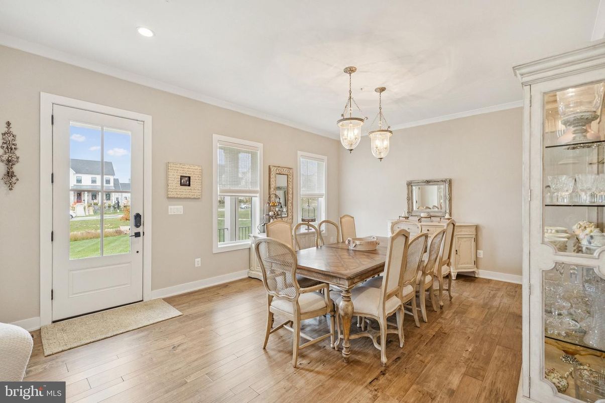 Dining room, Interior, Pendant Lights, Recessed Lighting, Wood Texture Flooring