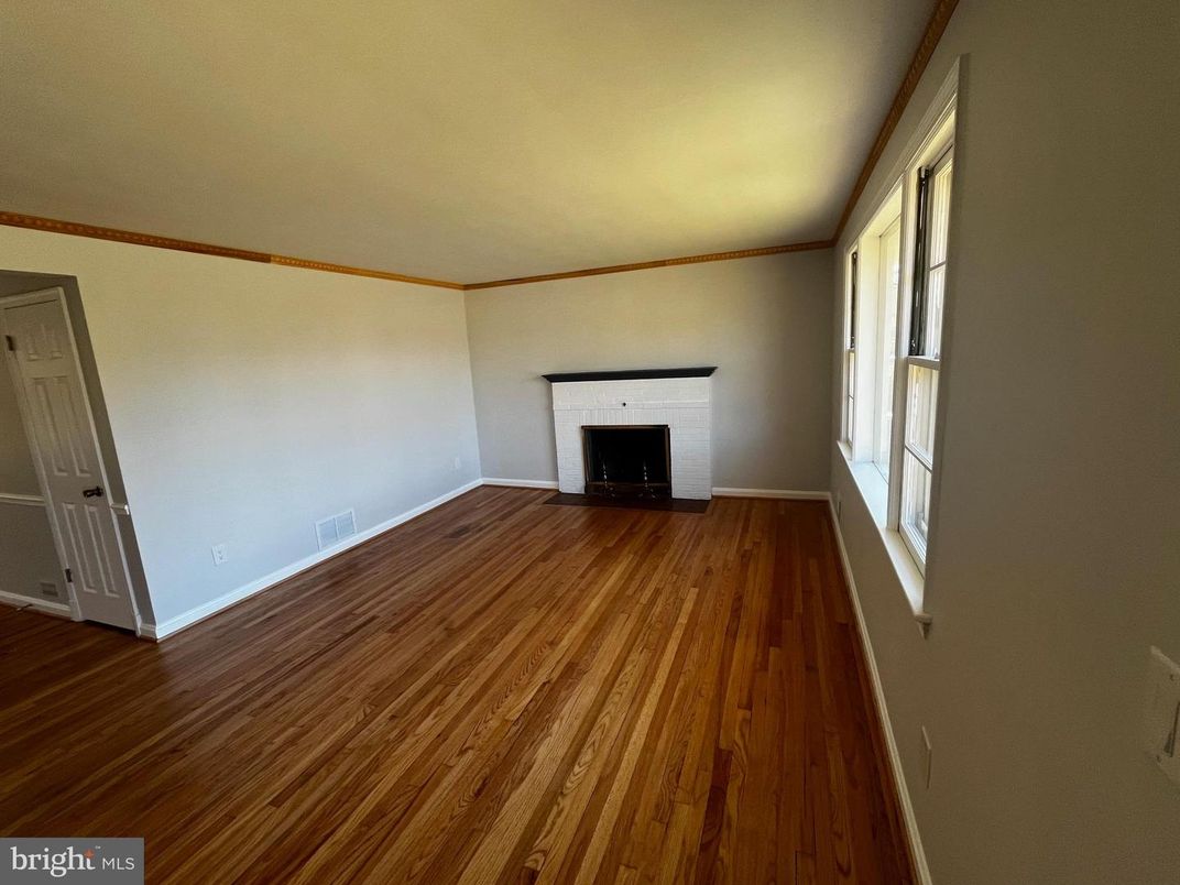 Empty room, Fireplace, Interior, Wood Texture Flooring
