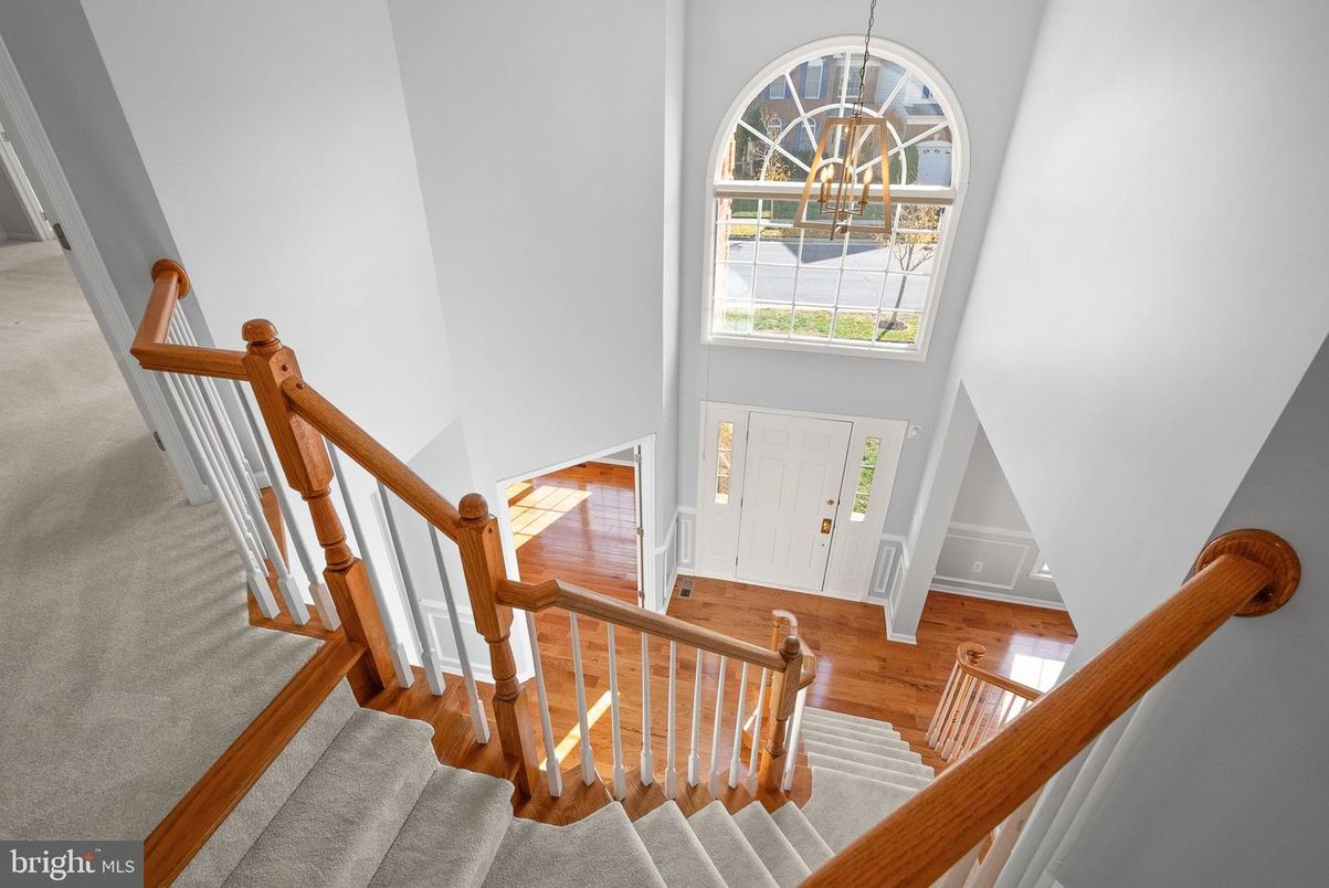 Chandelier, Interior, Wood Texture Flooring