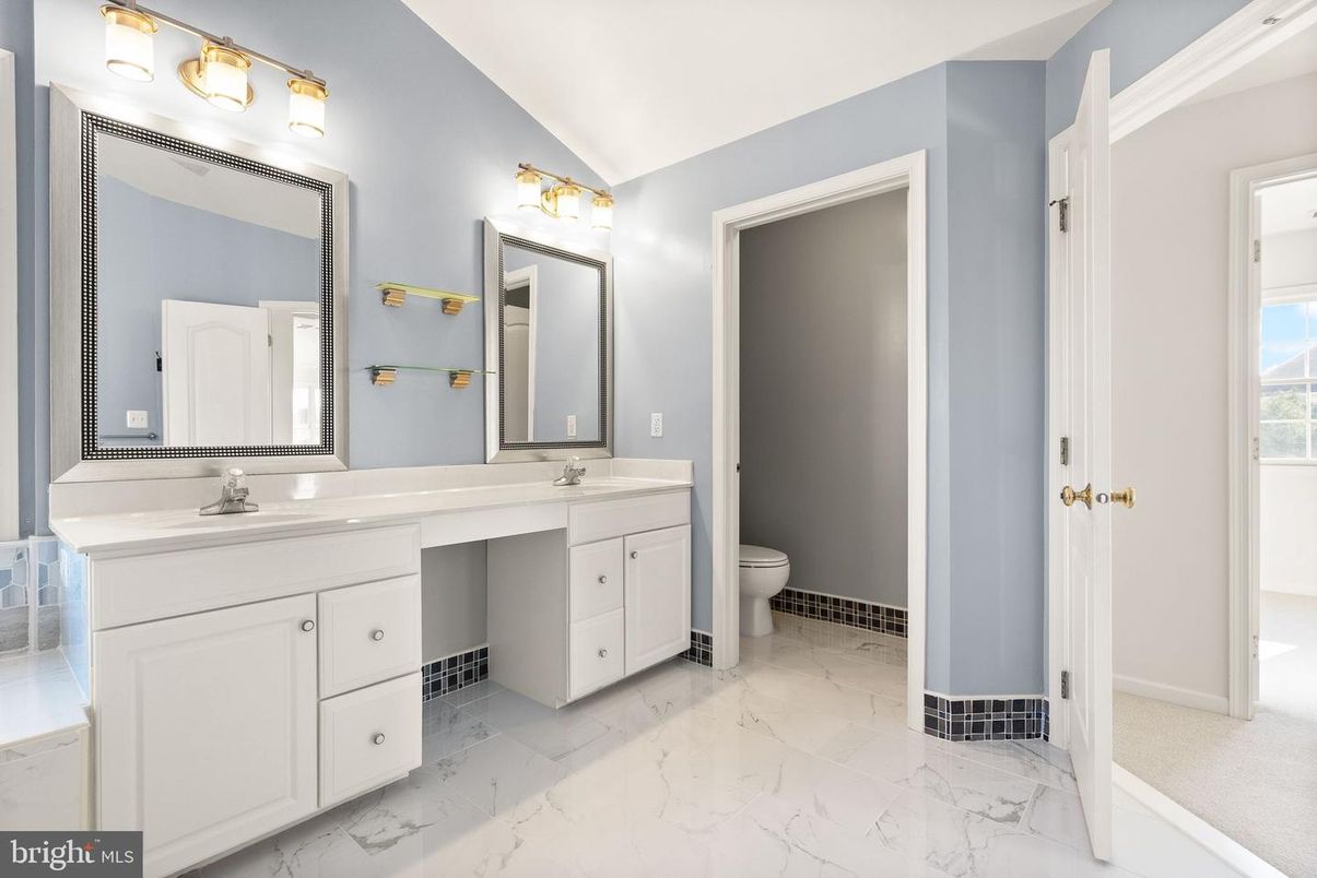 Bathroom, Dual Sink Vanities, Interior, Marble
