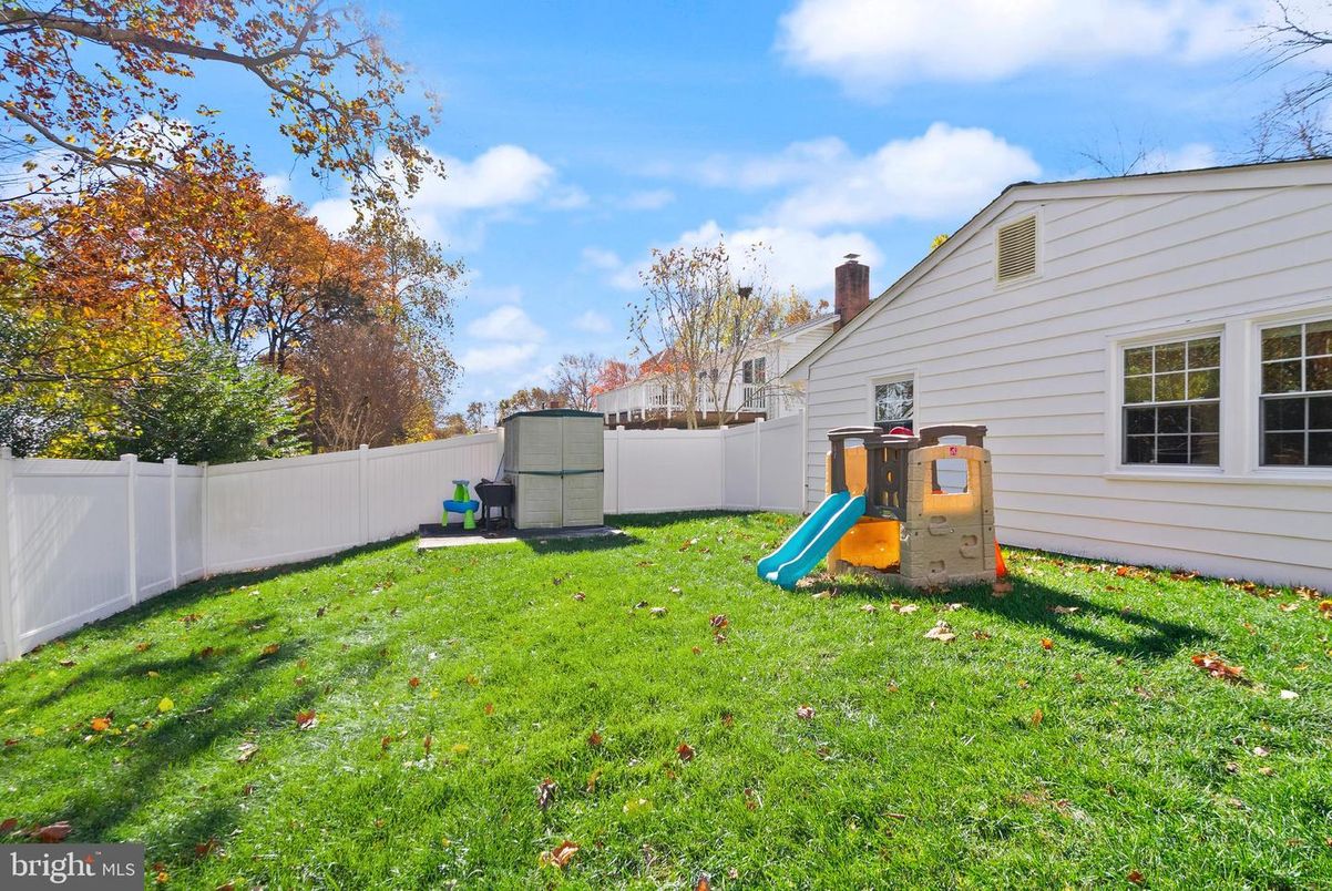 Backyard, Exterior, Playground