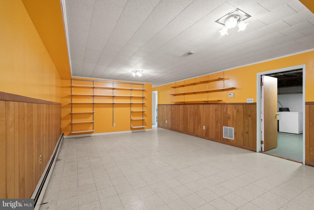 Empty room, Interior, Wooden Walls