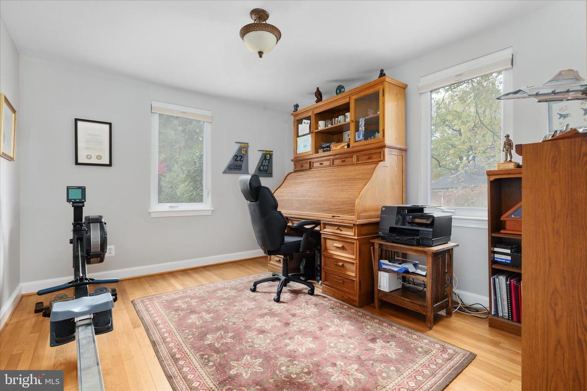 Fitness Equipment, Home Office, Interior, Wood Texture Flooring