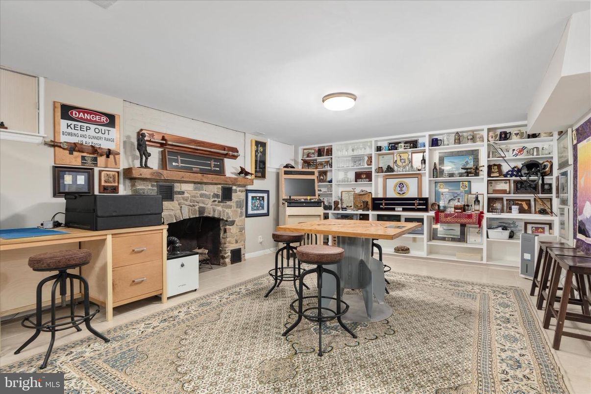 Fireplace, Home Office, Interior