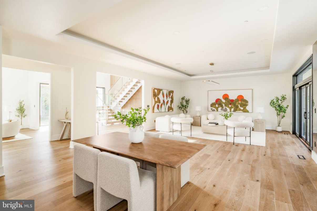 Dining room, Interior, Living room, Recessed Lighting, Wood Texture Flooring