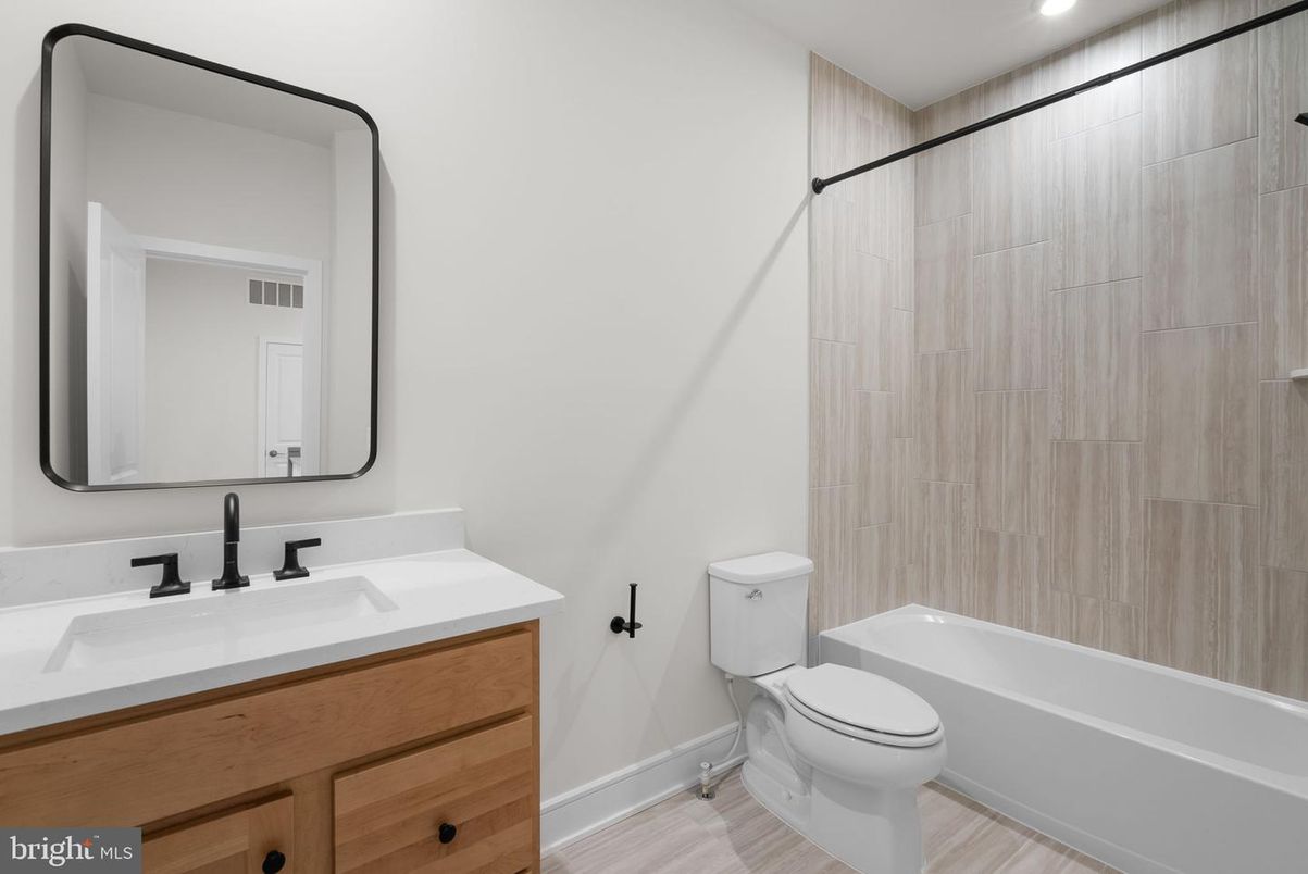 Bathroom, Interior, Recessed Lighting, Wood Texture Flooring