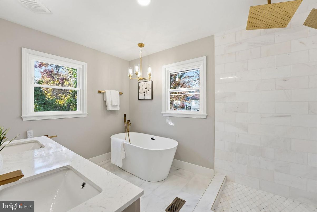 Bathroom, Dual Sink Vanities, Free Standing Baths, Interior, Marble, Pendant Lights, Recessed Lighting