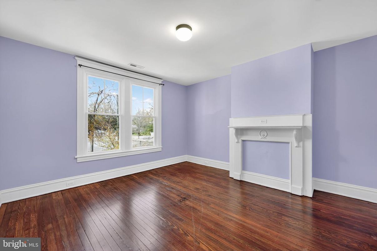 Empty room, Fireplace, Interior, Wood Texture Flooring