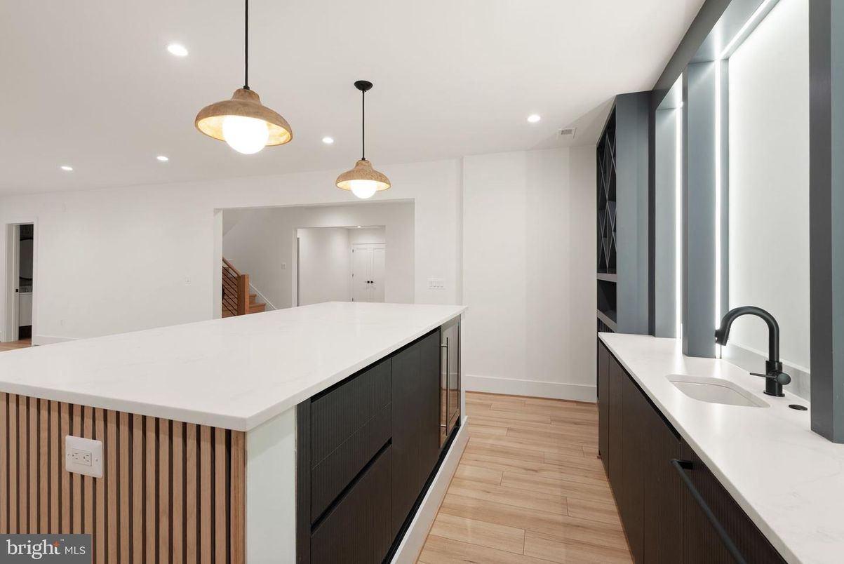 Interior, Kitchen, Pendant Lights, Recessed Lighting, Wood Texture Flooring
