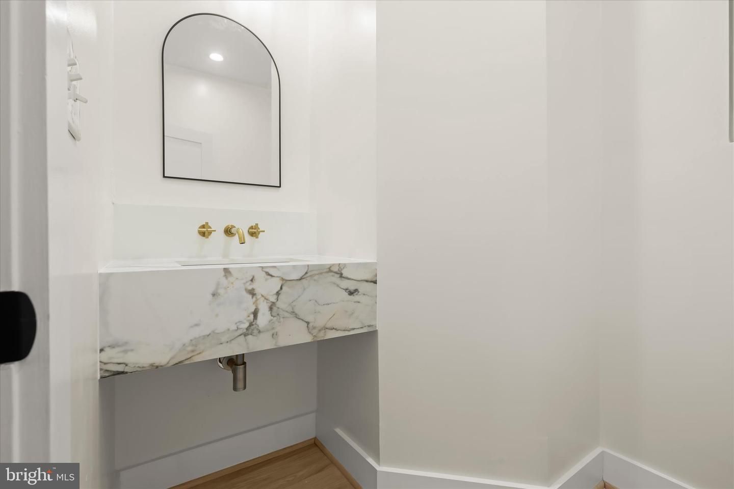 Bathroom, Interior, Recessed Lighting, Wood Texture Flooring