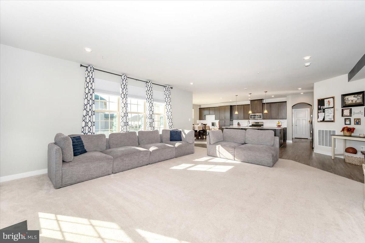 Interior, Kitchen, Living room, Pendant Lights, Recessed Lighting