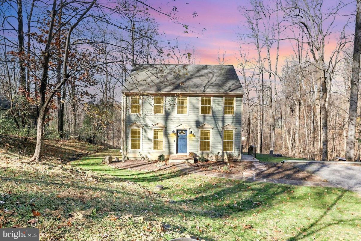 Backyard, Exterior, Facade, Georgian