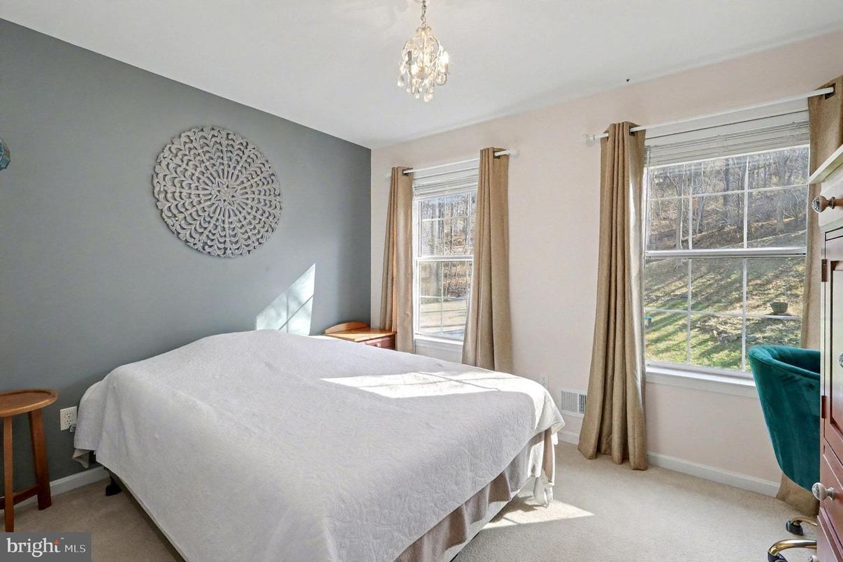 Bedroom, Interior, Pendant Lights