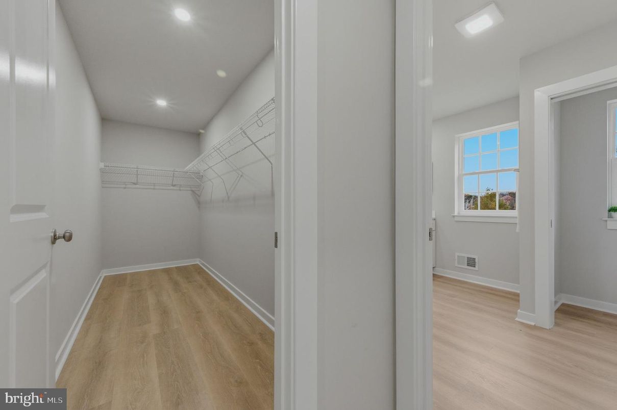 Interior, Recessed Lighting, Walk-in Closets, Wood Texture Flooring
