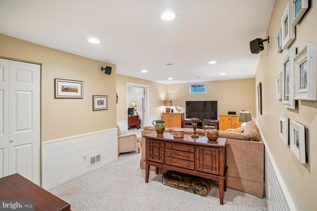 Interior, Living room, Recessed Lighting