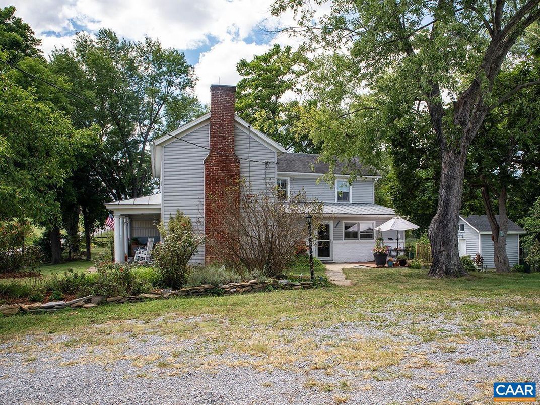Backyard, Detached Garage, Exterior