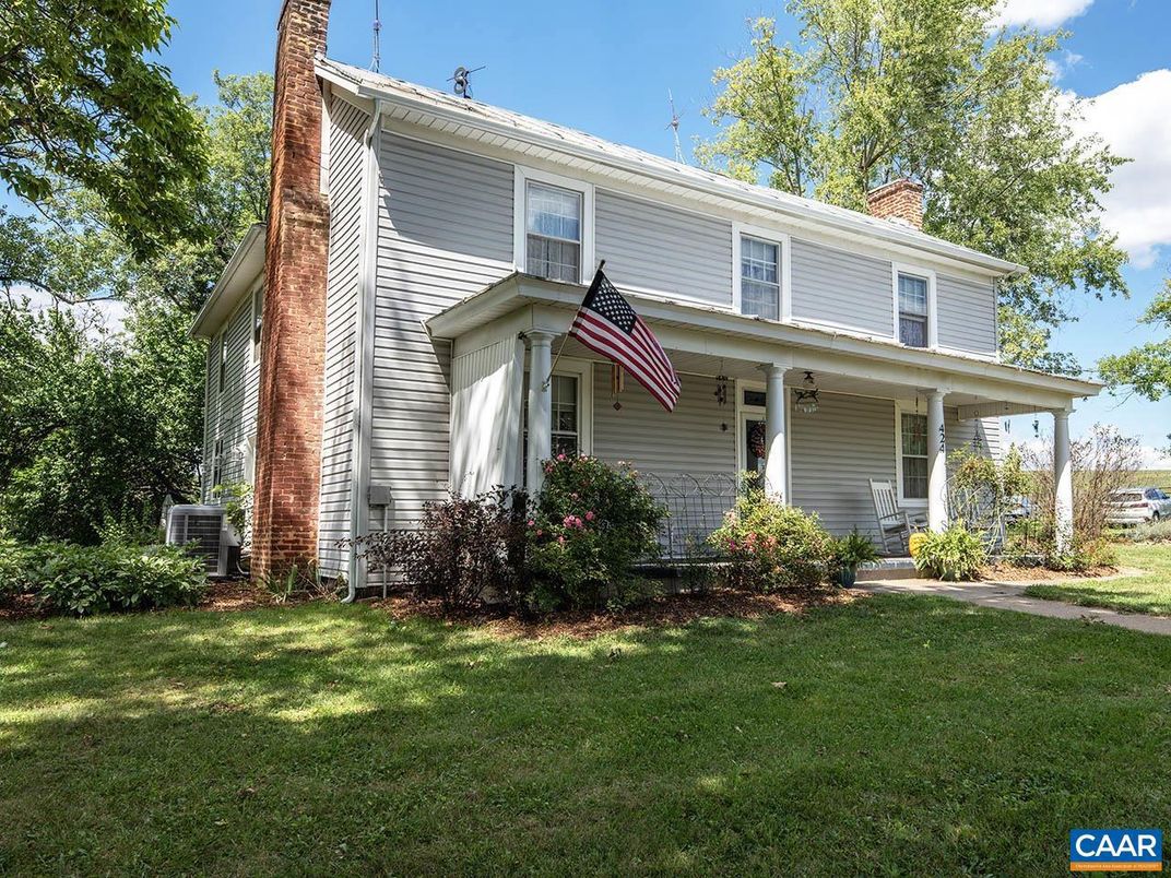 Backyard, Exterior, Facade, American Foursquare