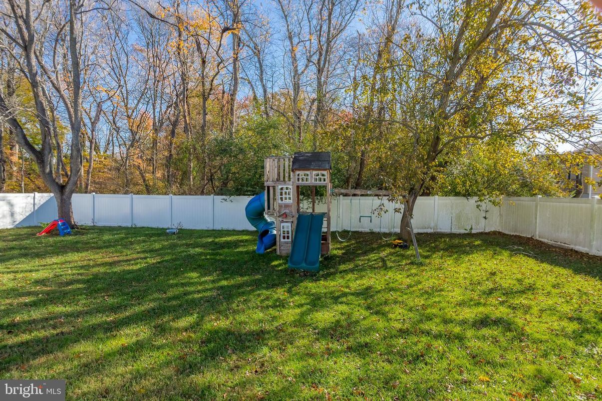 Backyard, Exterior, Playground