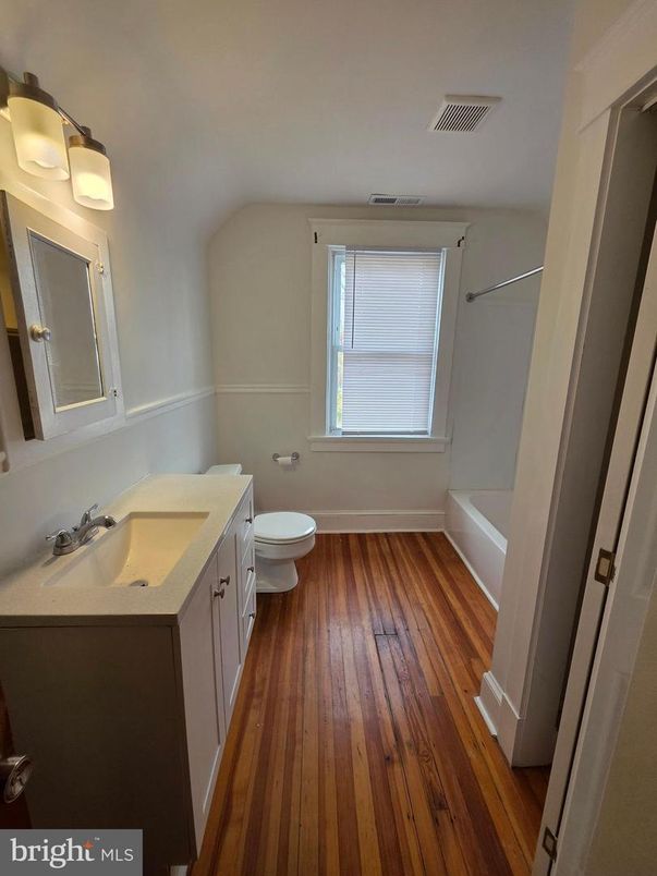 Bathroom, Dual Sink Vanities, Interior, Wood Texture Flooring