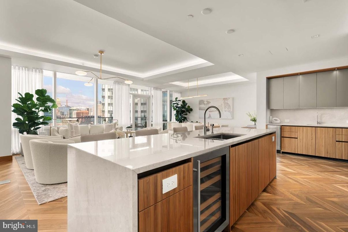 Dining room, Interior, Kitchen, Living room, Pendant Lights, Recessed Lighting, Wood Texture Flooring