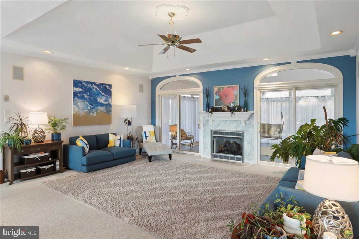 Fireplace, Interior, Living room, Recessed Lighting