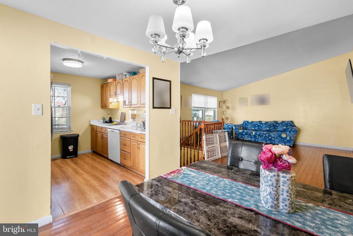 Chandelier, Interior, Kitchen, Living room, Wood Texture Flooring