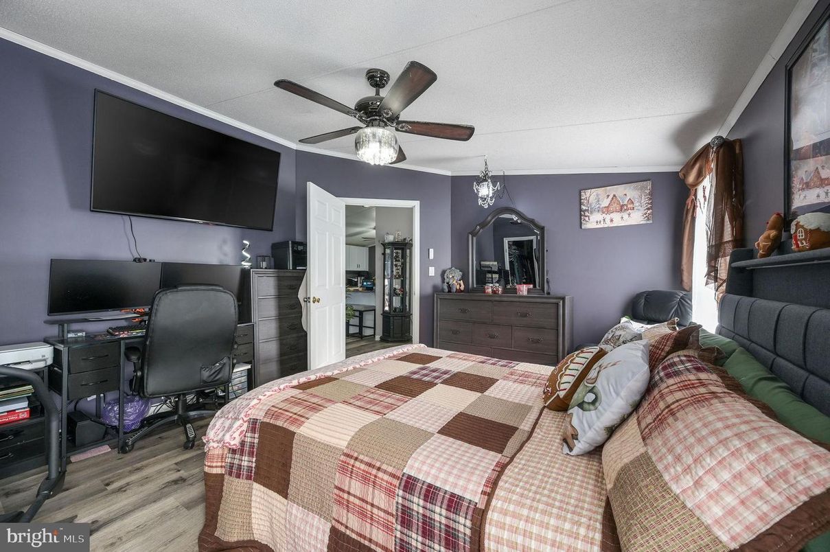 Bedroom, Home Office, Interior, Wood Texture Flooring