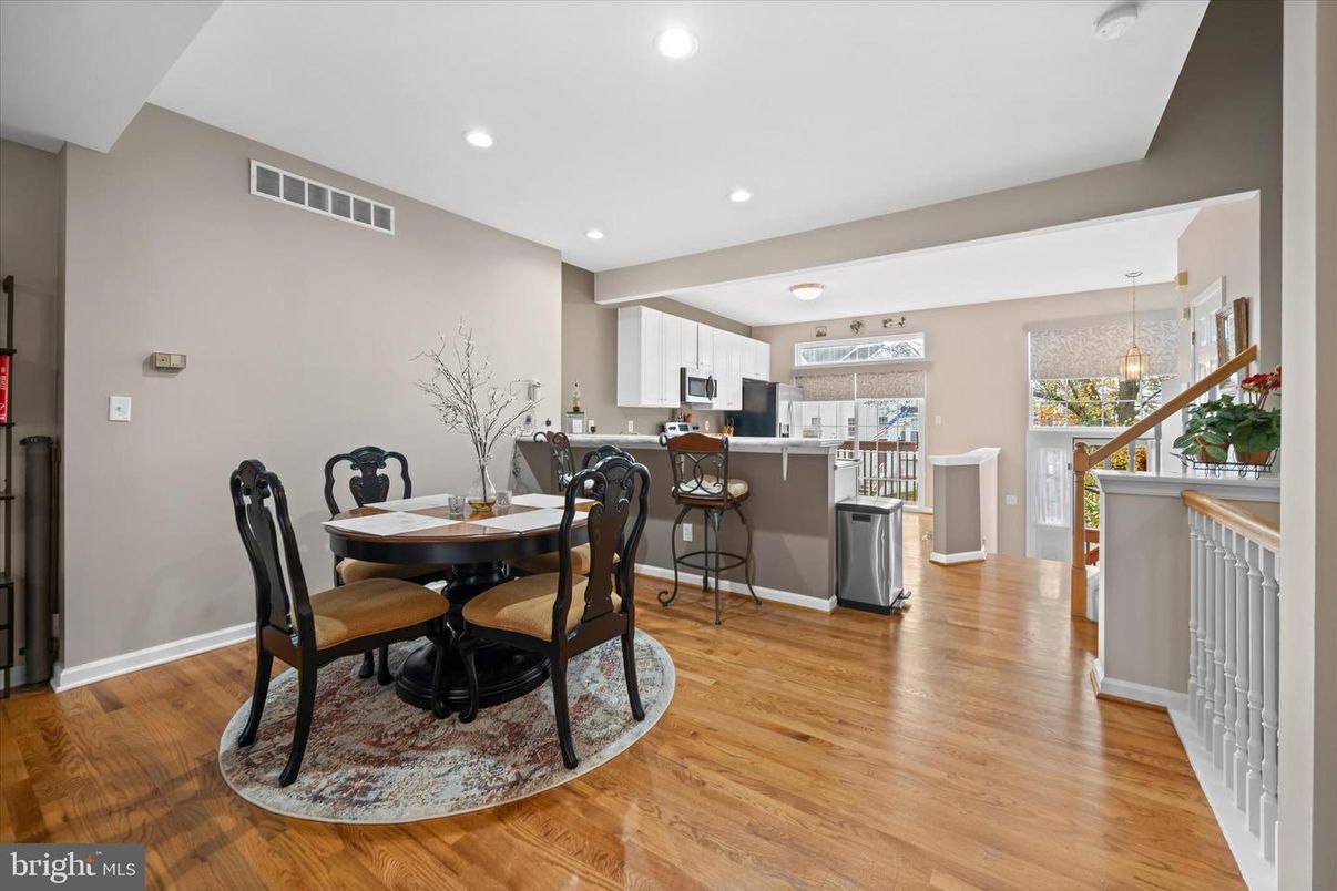 Dining room, Interior, Kitchen, Pendant Lights, Recessed Lighting, Wood Texture Flooring